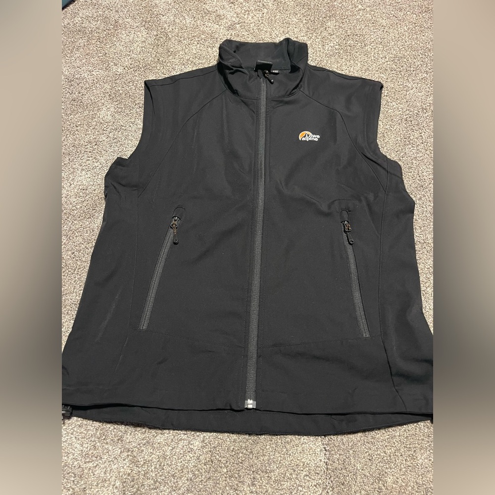 Unisex large Lowe alpine vest euc